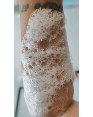 [후르디아] 복숭아 바디워시+바디에센스 세트 — 5점을 준 리뷰어가 2021년 9월 올린 사용 사진