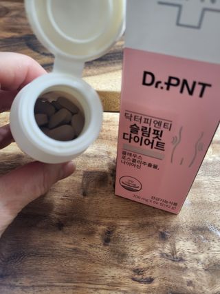 닥터피엔티 [Dr.PNT] 하루 2알로 건강한 다이어트! 한겨울에도 체지방만 쏙~ 슬림핏 다이어트 — 5점을 준 리뷰어가 2023년 2월 올린 사용 사진