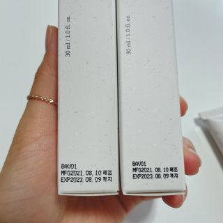멈칫(MUMCHIT) 넥퍼퓸 NECKPERFUME 2가지 향 — 3점을 준 리뷰어가 2021년 11월 올린 사용 사진
