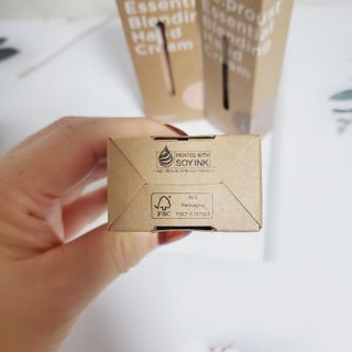 [후르디아] 끈적임 없는 착한성분 비건  핸드크림 3종 — 5점을 준 리뷰어가 2021년 10월 올린 사용 사진