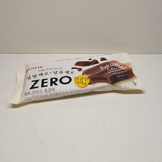 ZERO (초콜릿 칩 쿠키, 카카오 케이크, 후르츠 젤리, 아이스 콜라, 아이스 초코바) — 5점을 준 리뷰어가 2022년 6월 올린 사용 사진