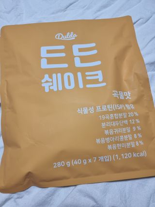 [덜다] 든든 식물성 단백질 쉐이크 40g X 7입 (곡물/딸기) — 5점을 준 리뷰어가 2023년 8월 올린 사용 사진