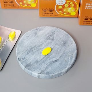 서울약사신협_내몸애발란스멀티비타민앤미네랄파워업_800mg x 90정 — 5점을 준 리뷰어가 2021년 5월 올린 사용 사진