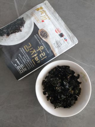 광천우리맛김 우리집밥도둑 맛있는광천김 우리김자반 50g 5봉 — 5점을 준 리뷰어가 2021년 11월 올린 사용 사진