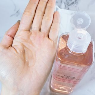 [바디셀런스] 속보습+사용감+향 모두 잡은 / 세라드린 속보습 핑크토너 300ml — 5점을 준 리뷰어가 2022년 3월 올린 사용 사진