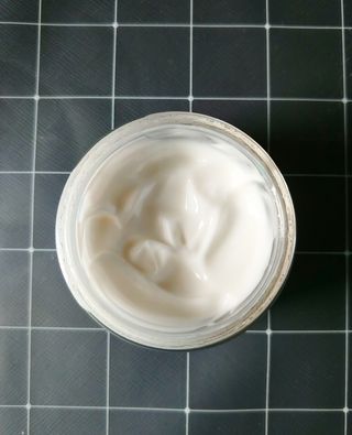 산수시 아쿠아 베네핏 24h 수부지 물광 속건조 수분크림 50ml — 5점을 준 리뷰어가 2021년 6월 올린 사용 사진