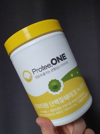 프로티원 단백질쉐이크 녹차맛 2주분 1통+보틀 — 5점을 준 리뷰어가 2021년 5월 올린 사용 사진