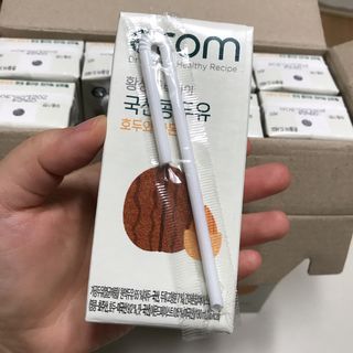 이롬 erom 황성주박사의 국산콩 두유 호두와 아몬드 — 5점을 준 리뷰어가 2020년 12월 올린 사용 사진