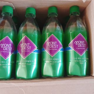 몽베스트 Montbest with Sparkling water Plain 20병 — 5점을 준 리뷰어가 2021년 11월 올린 사용 사진