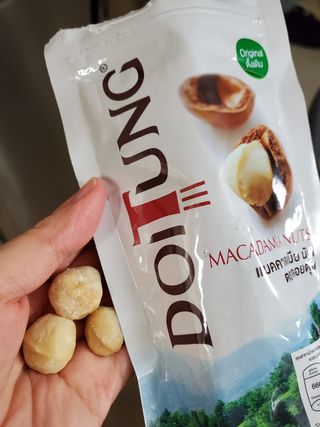 도이퉁 마카다미아 넛 90g  로얄 마카넛 오리지널 쏠트 허니 — 5점을 준 리뷰어가 2021년 3월 올린 사용 사진