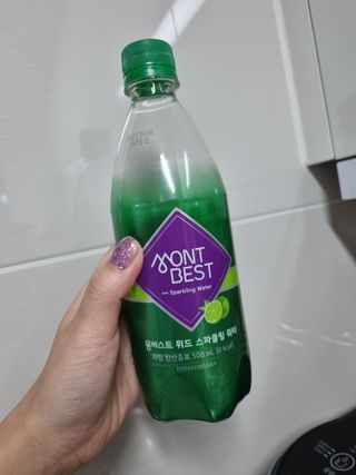 몽베스트 Montbest with Sparkling water Lime20병 — 5점을 준 리뷰어가 2022년 12월 올린 사용 사진