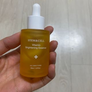 체르엠 스템앤셀 비타민 브라이트닝 에센스 30ml 1개 — 5점을 준 리뷰어가 2021년 9월 올린 사용 사진