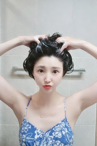 심플리오 비오틴 탈모케어 샴푸 — 5점을 준 리뷰어가 2021년 7월 올린 사용 사진