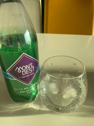 몽베스트 Montbest with Sparkling water Plain 20병 — 5점을 준 리뷰어가 2023년 1월 올린 사용 사진