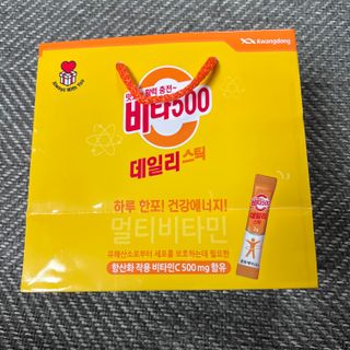 광동생활건강 [광동] 비타500데일리스틱 70포+쇼핑백+구미3개 — 5점을 준 리뷰어가 2021년 12월 올린 사용 사진