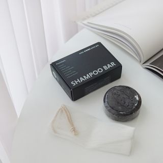 free [아토르] 9종 임상완료 아토르 다름 샴푸바_블랙  프리미엄 두피 케어 샴푸바 — 4.5점을 준 리뷰어가 2023년 11월 올린 사용 사진