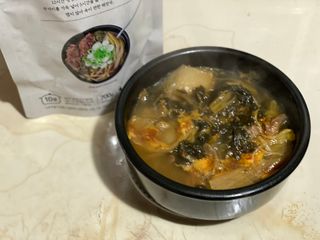 요리반상회 용문해장국 2팩 + 뚝배기 1개 — 5점을 준 리뷰어가 2021년 3월 올린 사용 사진