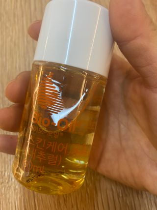 바이오오일 [바이오-오일] 스킨케어 오일 내추럴 60ml — 5점을 준 리뷰어가 2021년 12월 올린 사용 사진