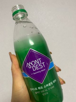 몽베스트 Montbest with Sparkling water Plain 20병 — 4.5점을 준 리뷰어가 2022년 6월 올린 사용 사진