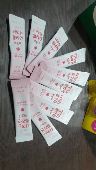 [음료수 대신 가능!]  빠르게 흡수되는 아임오 타먹는 콜라겐 1박스 — 5점을 준 리뷰어가 2023년 3월 올린 사용 사진