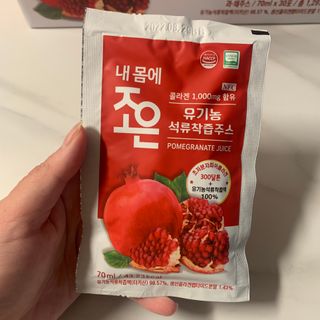 농업회사법인조은 유기농 석류 NFC 착즙주스 70ml 30포 — 5점을 준 리뷰어가 2021년 10월 올린 사용 사진