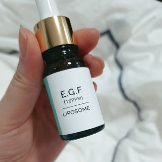 랑팡 EGF+FGF 10ppm 리포좀 앰플 원액 10ml — 5점을 준 리뷰어가 2021년 12월 올린 사용 사진