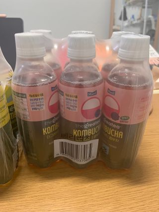 더그레잇티 콤부차 [매일유업] 더그레잇티 44kcal 콤부차 300ml *12개입 (오리지널 6개+베리리치 6개) — 5점을 준 리뷰어가 2023년 8월 올린 사용 사진