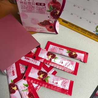 헬스업_쁘띠쁘띠석류콜라겐젤리_20g x 14포 — 5점을 준 리뷰어가 2021년 3월 올린 사용 사진