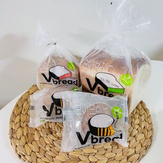 롯데제과 Vbread 포카치아식빵1개 + 미니식빵 1개 + 머핀 2개 세트 — 5점을 준 리뷰어가 2021년 9월 올린 사용 사진