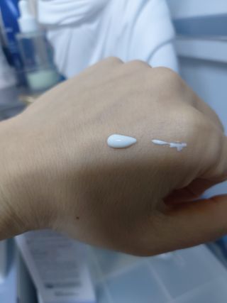 바노바기 코스메틱 바노바기 밀크씨슬 리페어 시카 선스크린 플러스 50ml — 5점을 준 리뷰어가 2023년 2월 올린 사용 사진