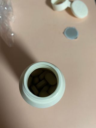 닥터피엔티 [Dr.PNT] 하루 2알로 건강한 다이어트! 한겨울에도 체지방만 쏙~ 슬림핏 다이어트 — 5점을 준 리뷰어가 2023년 2월 올린 사용 사진