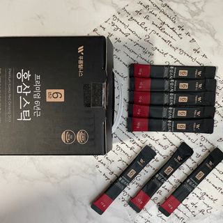 [푸름웰니스] 프리미엄 6년근 홍삼스틱 3mg x 100포 — 4점을 준 리뷰어가 2022년 4월 올린 사용 사진