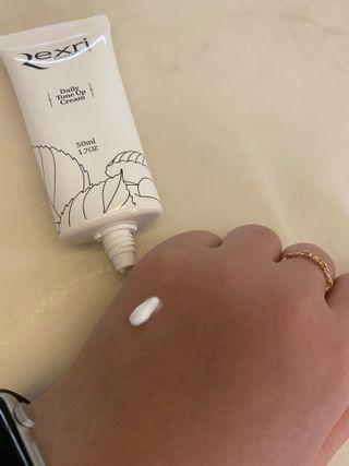 렉스리 데일리 톤업 크림 Rexri Daily Tone Up Cream — 4점을 준 리뷰어가 2022년 7월 올린 사용 사진