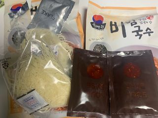 [한면원] 비빔국수 2인분 — 5점을 준 리뷰어가 2022년 8월 올린 사용 사진