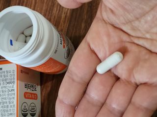 프리마인 성큼다가온 봄, 이너뷰티를 챙겨야 피부도 화사하게, 컨디션도 활기차게. 흡수율을 높인 고효율 비타민. — 4점을 준 리뷰어가 2023년 2월 올린 사용 사진