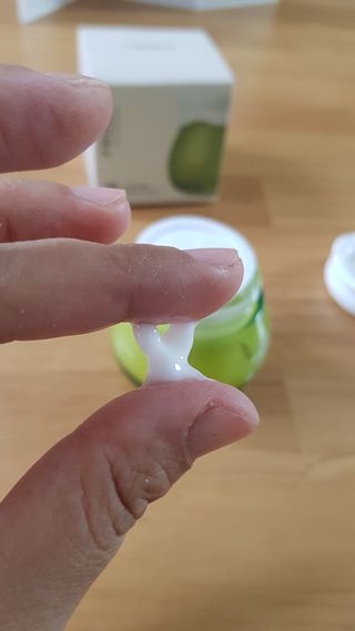 [후르디아] 민감피부 수분크림 비건 아보카도 크림 — 4점을 준 리뷰어가 2022년 9월 올린 사용 사진