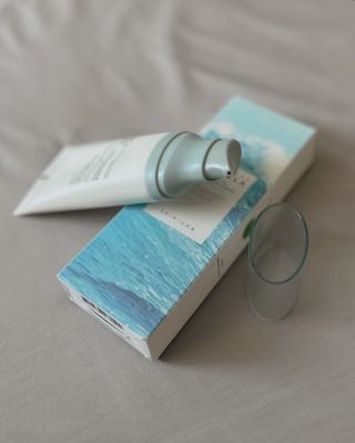 MF[스킨1004] 마다가스카르 센텔라 히알루-시카 워터핏 선세럼 50ml — 4점을 준 리뷰어가 2024년 5월 올린 사용 사진