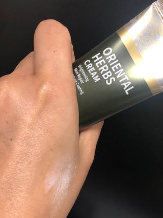 조아산코스메틱 승비 오리엔탈 허브 크림 + 승비 오리엔탈 허브 스킨 — 3.5점을 준 리뷰어가 2021년 11월 올린 사용 사진