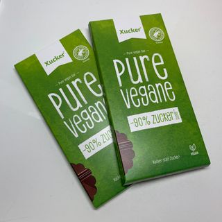 당류2g 자일리톨로 단맛을낸 슈카 퓨어비건 무설탕초콜릿 Xucker vegan 2개입 — 5점을 준 리뷰어가 2021년 4월 올린 사용 사진