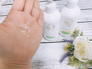 mom e 맘이 내추럴 베이비 케어 샴푸앤바스+로션 — 4점을 준 리뷰어가 2021년 1월 올린 사용 사진