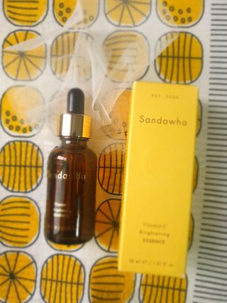 스킨큐어 산다화 비타민c 화이트닝 에센스 30ml — 4점을 준 리뷰어가 2023년 7월 올린 사용 사진
