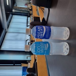 [동아오츠카] 포카리스웨트  500ml PET + 이온워터 500ml PET — 5점을 준 리뷰어가 2025년 7월 올린 사용 사진