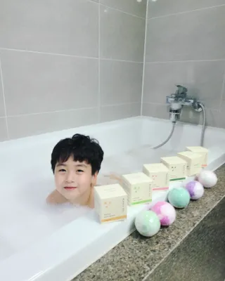 버블데이 배쓰밤 거품입욕제 버블바 6종 — 5점을 준 리뷰어가 2021년 9월 올린 사용 사진