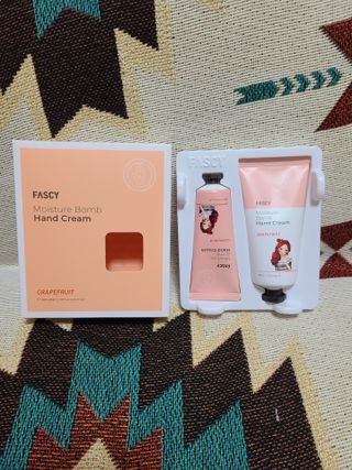 파시 FASCY 高保湿ハンドクリーム40ml+80ml セット — 5점을 준 리뷰어가 2021년 8월 올린 사용 사진