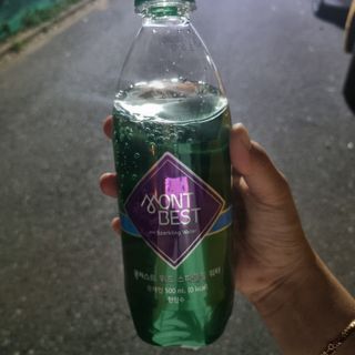 몽베스트 Montbest with Sparkling water Plain 20병 — 5점을 준 리뷰어가 2022년 9월 올린 사용 사진