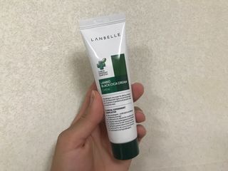 랑벨 랑바이오 블랙 시카 크림 50ml(블랙비 프로폴리스, 시카 4종, 판테놀 10 함유) — 5점을 준 리뷰어가 2022년 6월 올린 사용 사진