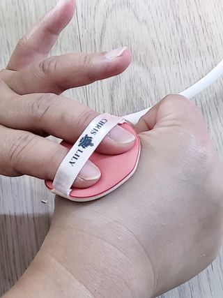 [크리스앤릴리] 내츄럴 글로우 97쿠션 — 5점을 준 리뷰어가 2022년 10월 올린 사용 사진