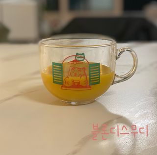 BLENDY'S 핑크 스무디+블론디 스무디 — 4점을 준 리뷰어가 2021년 9월 올린 사용 사진