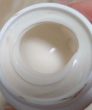 AYU25[아유트웬티파이브]다마스크로즈워터 베이스 천연 수분 촉촉 크림 — 4.5점을 준 리뷰어가 2021년 3월 올린 사용 사진