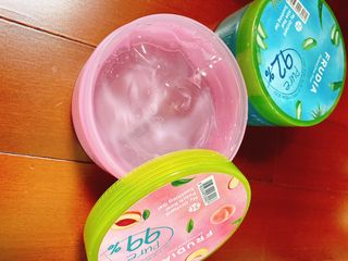 [후르디아] 피부갈증해소- 알로에+복숭아 수딩젤 2set — 4점을 준 리뷰어가 2021년 7월 올린 사용 사진